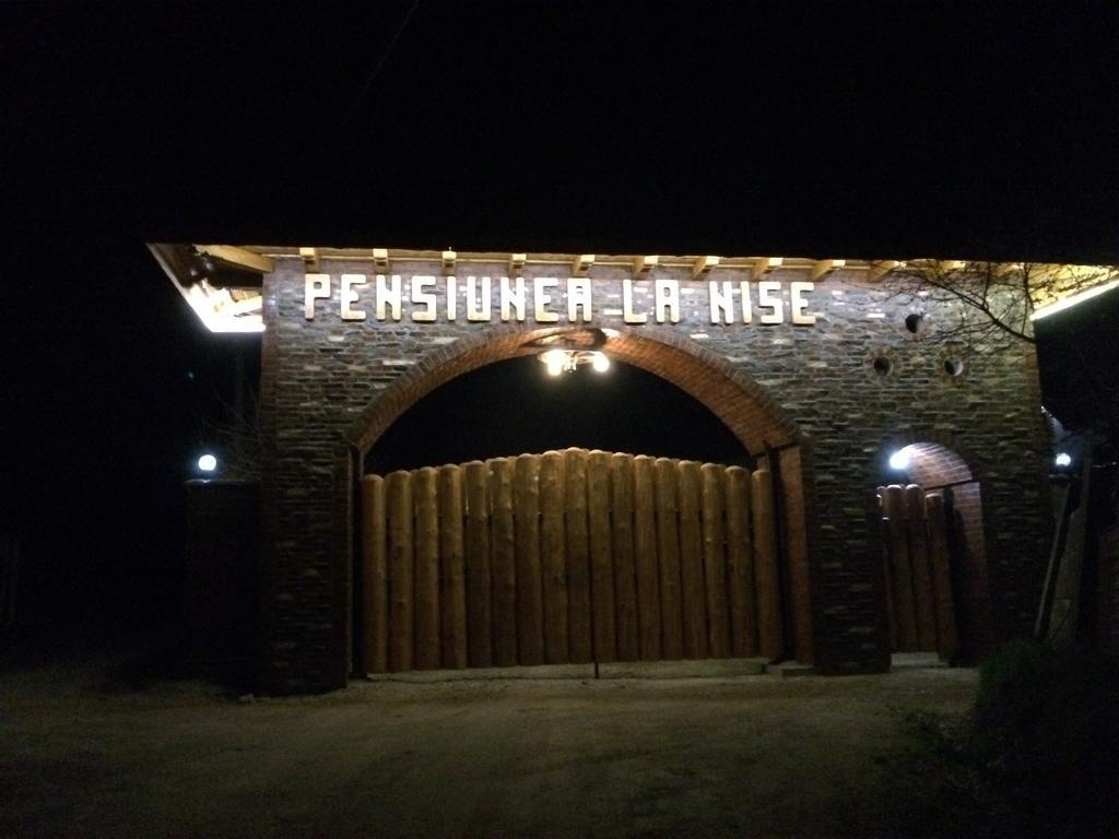 Pensiunea La Nise Sîmbăta de Sus Екстериор снимка